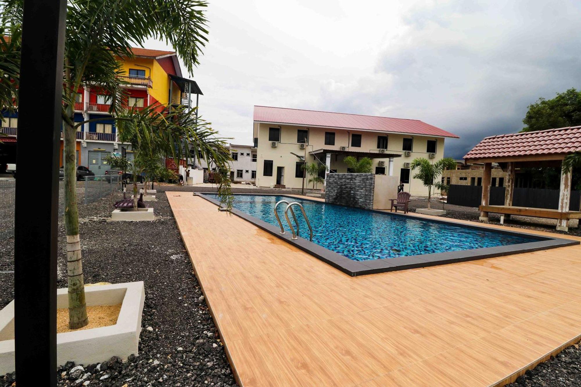 Am Transit Inn, Kuala Terengganu Exterior photo